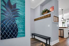 Downtown St Augustine Steps to Ice Plant Upscale