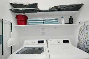 Downtown St Augustine Steps to Ice Plant Upscale