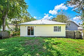 Just North of Downtown Fenced Yard BBQ Patio