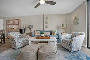 Oceanfront Pool Beach Gear Tennis Smart TVs