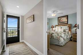 Oceanfront Pool Beach Gear Tennis Smart TVs