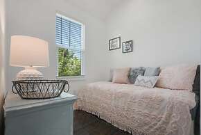 Hot Tub Propane BBQ Downtown St Aug Parking