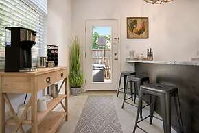 Hot Tub Propane BBQ Downtown St Aug Parking