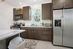 Hot Tub Propane BBQ Downtown St Aug Parking