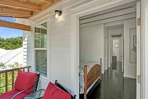 Hot Tub Propane BBQ Downtown St Aug Parking