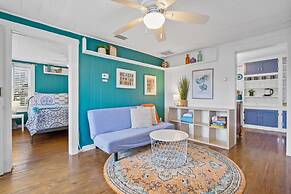 Marvelous Mermaid Beach Bungalow Dog-friendly