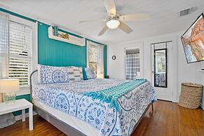 Marvelous Mermaid Beach Bungalow Dog-friendly