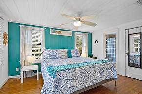 Marvelous Mermaid Beach Bungalow Dog-friendly