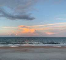 Oceanfront Blissful Sunrises Beach Gear BBQ