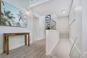 Oceanfront Blissful Sunrises Beach Gear BBQ