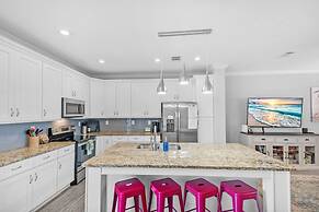 Canal Home Dock BBQ Walk to Beach Fishing