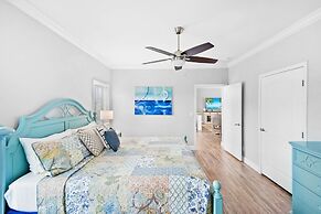 Canal Home Dock BBQ Walk to Beach Fishing