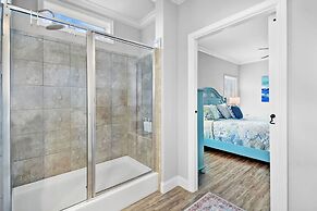 Canal Home Dock BBQ Walk to Beach Fishing