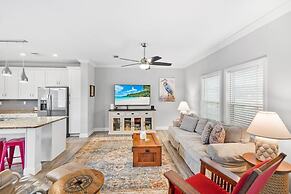 Canal Home Dock BBQ Walk to Beach Fishing