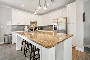 Canal Home Dock BBQ Walk to Beach Fishing