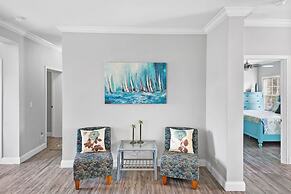 Canal Home Dock BBQ Walk to Beach Fishing