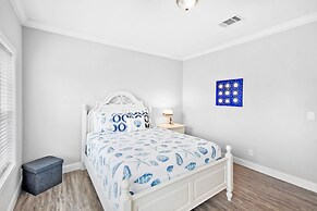 Canal Home Dock BBQ Walk to Beach Fishing