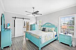 Canal Home Dock BBQ Walk to Beach Fishing