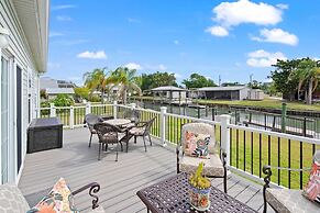 Canal Home Dock BBQ Walk to Beach Fishing