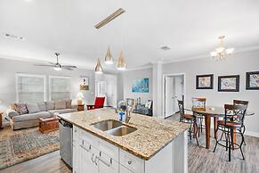 Canal Home Dock BBQ Walk to Beach Fishing