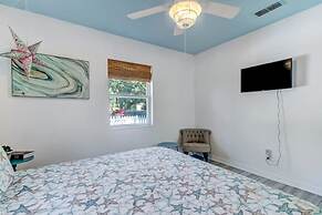 Hot Tub Free Parking Retro Cottage Games