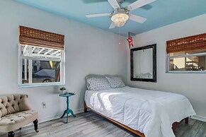 Hot Tub Free Parking Retro Cottage Games