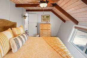 Oceanfront Serenity Under the Sea Tiki Bar BBQ