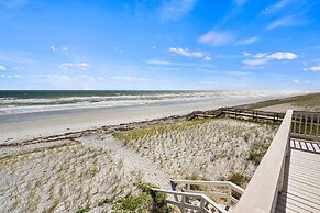 Oceanfront Serenity Under the Sea Tiki Bar BBQ