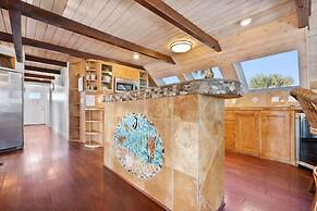 Oceanfront Serenity Under the Sea Tiki Bar BBQ