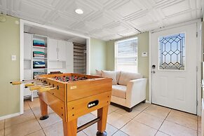 Oceanfront Serenity Under the Sea Tiki Bar BBQ