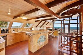 Oceanfront Serenity Under the Sea Tiki Bar BBQ