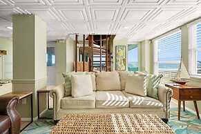 Oceanfront Serenity Under the Sea Tiki Bar BBQ