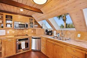 Oceanfront Serenity Under the Sea Tiki Bar BBQ