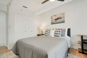 2 Steps to Ice Plant Apt in Downtown St Aug