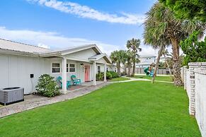 100 Steps to Beach Pool Hot Tub Playground BBQ