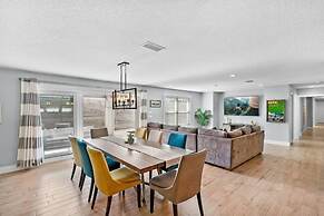 100 Steps to Beach Pool Hot Tub Playground BBQ