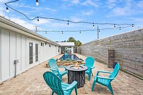 100 Steps to Beach Pool Hot Tub Playground BBQ