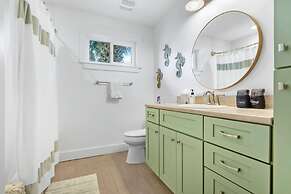 100 Steps to Beach Pool Hot Tub Playground BBQ