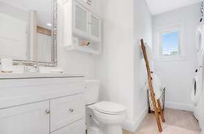 100 Steps to Beach Pool Hot Tub Playground BBQ