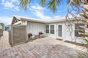 100 Steps to Beach Pool Hot Tub Playground BBQ