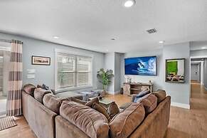 100 Steps to Beach Pool Hot Tub Playground BBQ