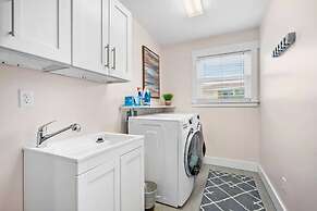 100 Steps to Beach Pool Hot Tub Playground BBQ