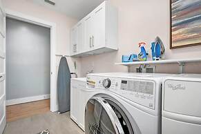 100 Steps to Beach Pool Hot Tub Playground BBQ