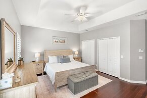 Pool Hot Tub Dock Walk to Beach Beach Gear