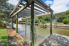 Pool Hot Tub Dock Walk to Beach Beach Gear