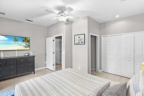 Pool Hot Tub Dock Walk to Beach Beach Gear