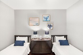 Pool Hot Tub Dock Walk to Beach Beach Gear