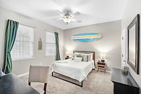 Pool Hot Tub Dock Walk to Beach Beach Gear