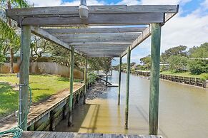 Pool Hot Tub Dock Walk to Beach Beach Gear