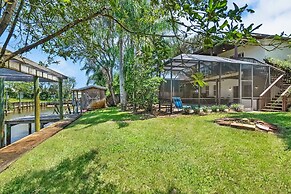 Pool Hot Tub Dock Walk to Beach Beach Gear